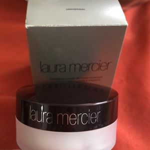 Laura Mercier Setting Powder (Universal)